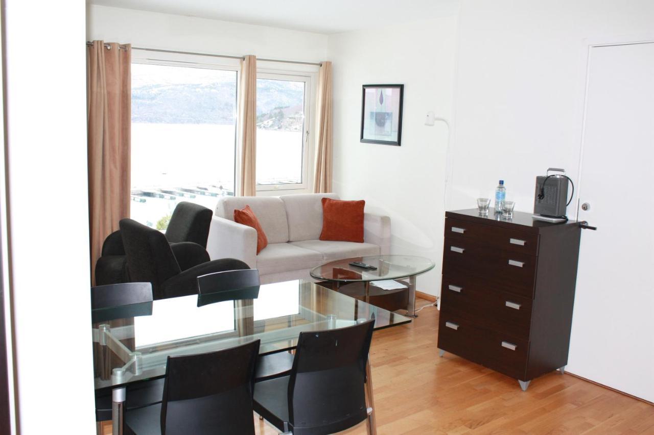 Smaken Av Ryfylke Event As Overnatting, Bygningen Drives Ikke Som Hotell Hjelmeland Exterior photo